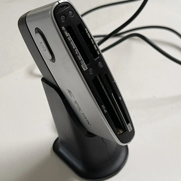 SanDisk ImageMate 12-in-1 SDDR-89 V3 USB Card Reader with Stand Hi Speed USB - Picture 5 of 9